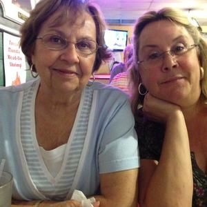 Meet your Posher, Lynette